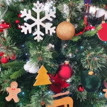 Lot de 10 décorations en bois